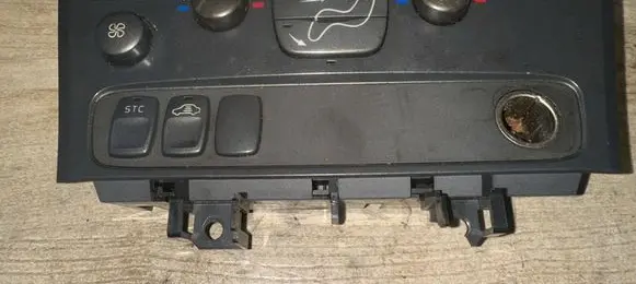 Volvo V70 Climate control unit 9452368 00W64E MSE0S400127