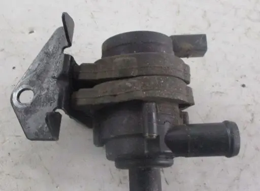 Volkswagen Touareg I Electric auxiliary coolant/water pump