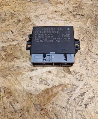 Mercedes-Benz E W212 Parking PDC control unit/module A0009008004 306670