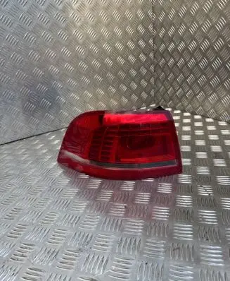 Volkswagen PASSAT B7 Rear/tail lights