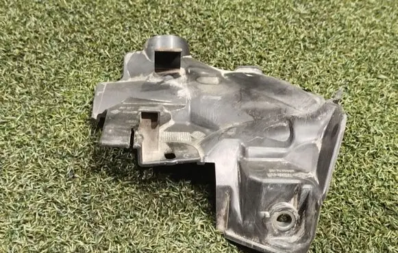 Renault Master III Other engine bay part 231769503R