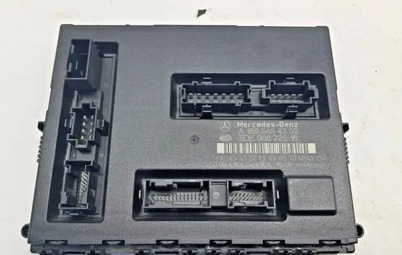 Mercedes-Benz B W245 Comfort/convenience module A1695453432 nr1815
