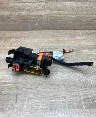 Mercedes-Benz C W205 Fuse module A2059067200 C8095834