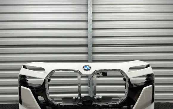 BMW 7 G70 Front bumper