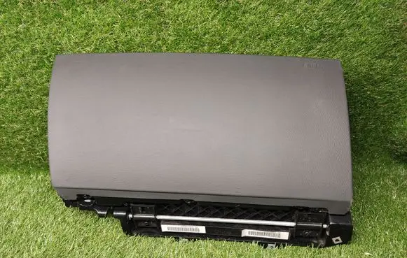 BMW 7 E65 E66 Glove box 7029753 51167029753