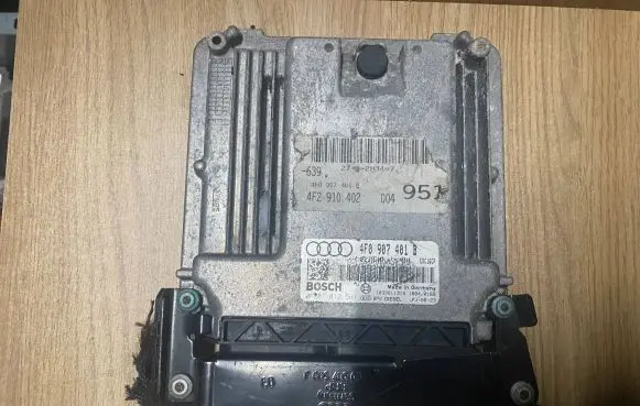 Audi A6 S6 C5 4B Engine control unit/module 4F0907401B 4F2910402 0281012561
