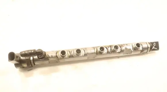 BMW 1 E81 E87 Fuel main line pipe 0281002949