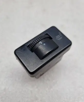 Volkswagen PASSAT B5 Seat heating switch 357963563A