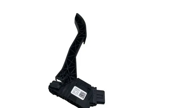 Volkswagen Golf VII Accelerator throttle pedal 5Q1723503F