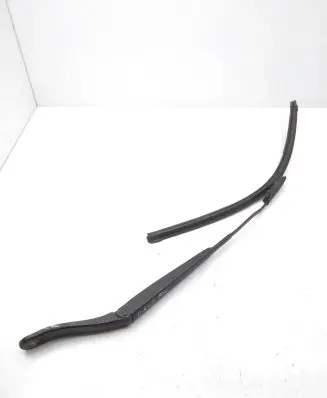 Windshield/front glass wiper blade