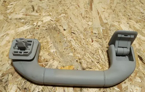 Mercedes-Benz C W204 Front interior roof grab handle A2048100051