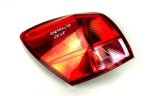 Nissan Qashqai+2 Rear/tail lights
