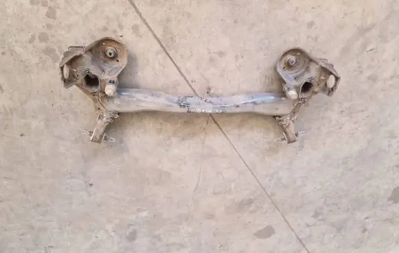 Citroen C4 II Picasso Rear axle beam 