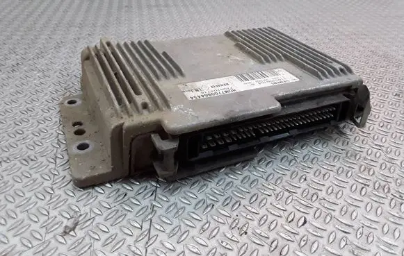 Renault Megane I Engine control unit/module 7700864454 7700103716 S105300104D