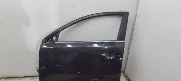 KIA Sportage Front door
