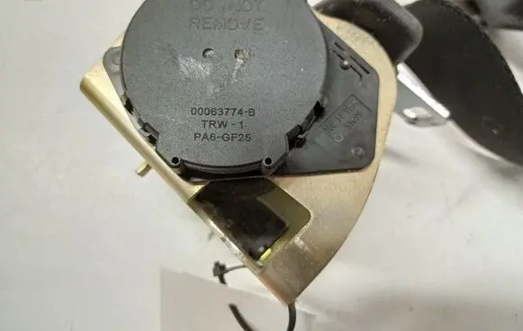 Ford Focus Rear seatbelt 98ABA611B68 00063774B