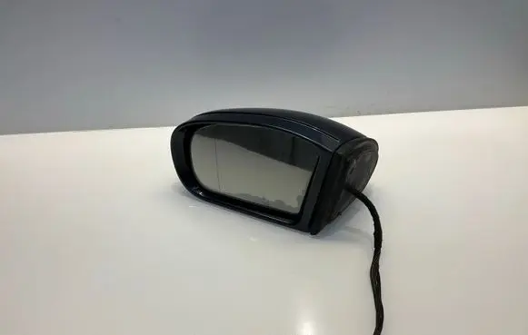 Mercedes-Benz E W211 Front door electric wing mirror