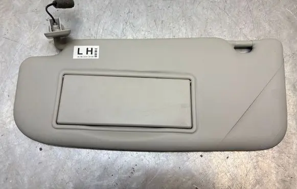 Nissan Qashqai Sun visor