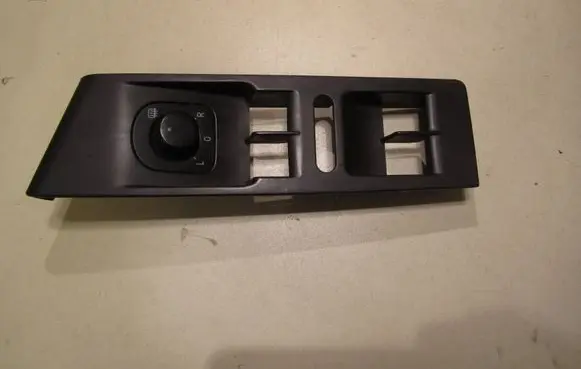 Volkswagen PASSAT B7 Mirror switch trim 3AB857857A
