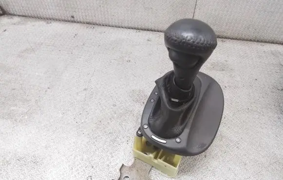 Chrysler Sebring (ST-22 - JR) Gear shifter/selector 04578167AC