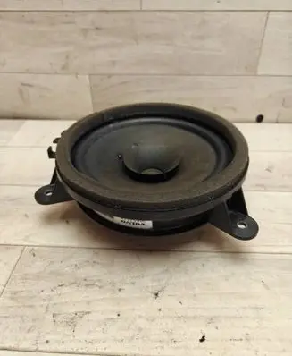 Volvo V50 Rear door speaker 30657444