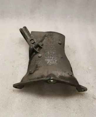 Audi A8 S8 D2 4D Rear differential/diff mount bracket 4D0501719B