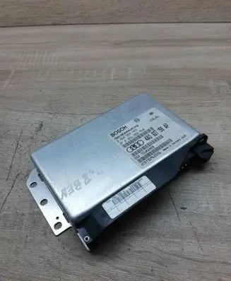 Audi A6 S6 C6 4F Air suspension control unit module (rear) 4A0927156AP 0260002425