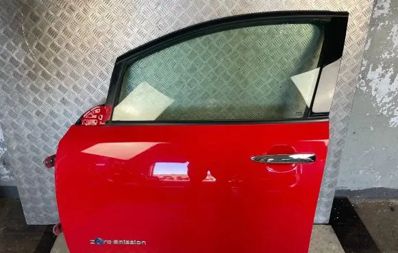 Nissan Leaf II (ZE1) Front door