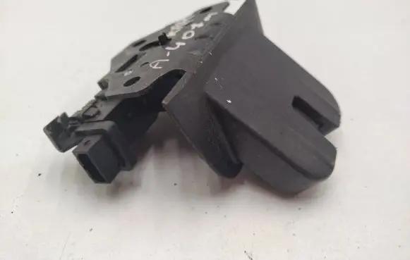 Audi A4 S4 B7 8E 8H Loading door lock 