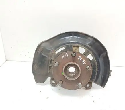 Toyota Prius+ (ZVW40) Front wheel hub