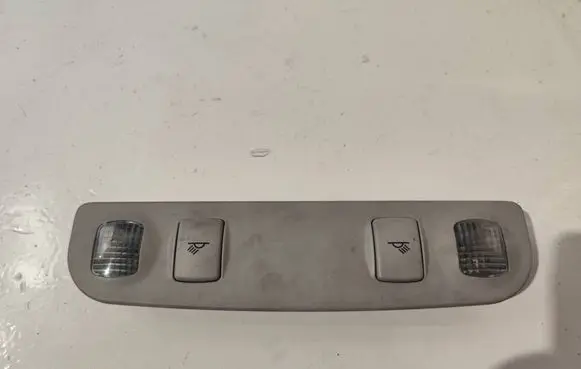 Audi A4 S4 B7 8E 8H Rear seat light 8E0947111A
