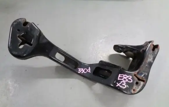 BMW X3 E83 Gearbox mount