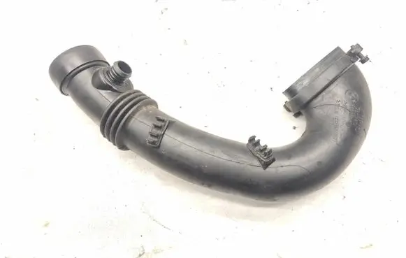 BMW 5 E60 E61 Turbo air intake inlet pipe/hose 7795026 10866710