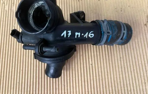 Thermostat/thermostat housing
