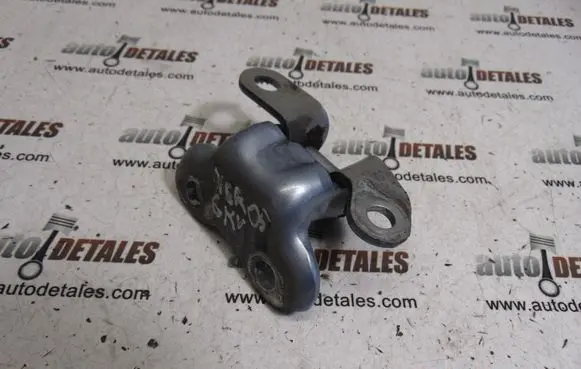 Toyota Corolla Verso AR10 Rear door upper hinge