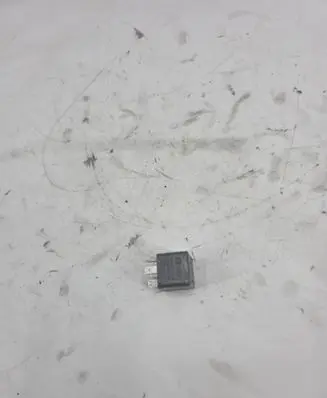 Audi A8 S8 D2 4D Other relay 8D0951253A