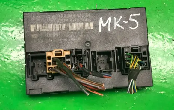 Volkswagen Jetta V Comfort/convenience module 1K0959433BL