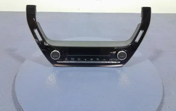 Toyota Corolla E10 Climate control unit 5590002M50