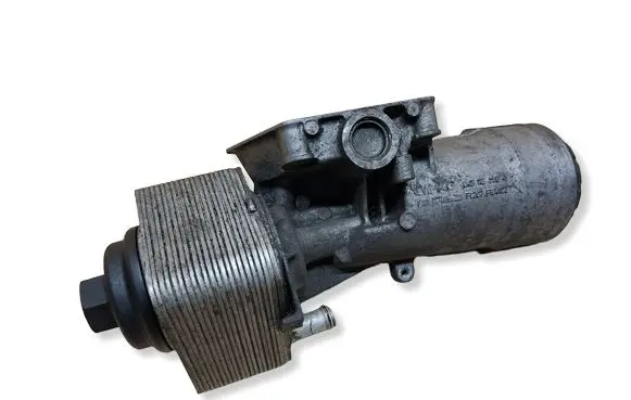 Volkswagen Touran I Oil filter mounting bracket 045115389J