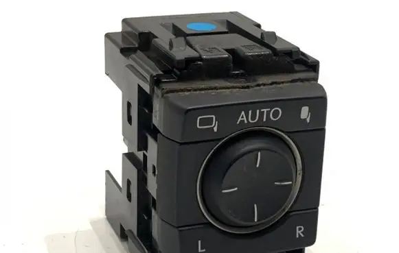 Lexus NX Wing mirror switch 183746