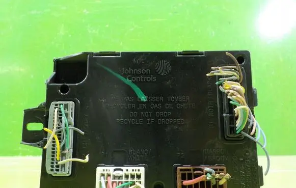 Renault Trafic III (X82) Central body control module 284B10847R