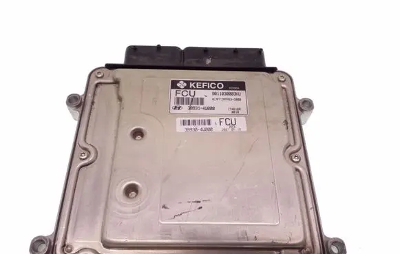 Hyundai ix35 Engine control unit/module 399314W000 399304W000