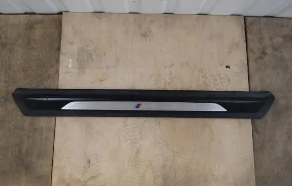 BMW M4 F82 F83 Front sill trim cover