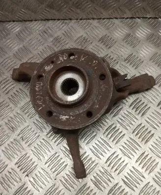 Volvo S40, V40 Front wheel hub