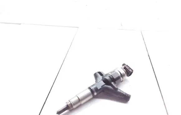 Subaru Forester SH Fuel injector 16613AA020