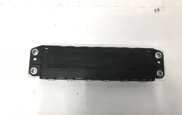 Maserati Ghibli Knee airbag 
