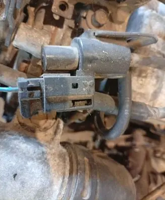 Mazda 323 F Turbo solenoid valve