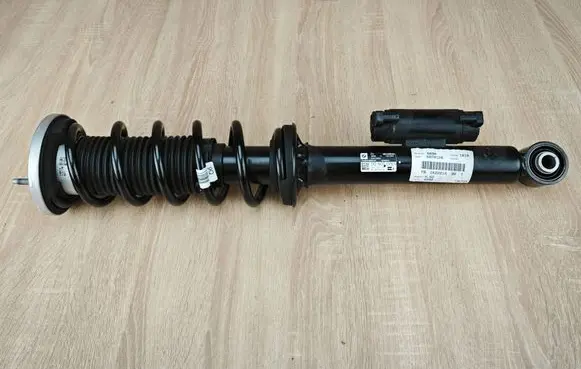 BMW 8 G16 Rear shock absorber with coil spring 6878128