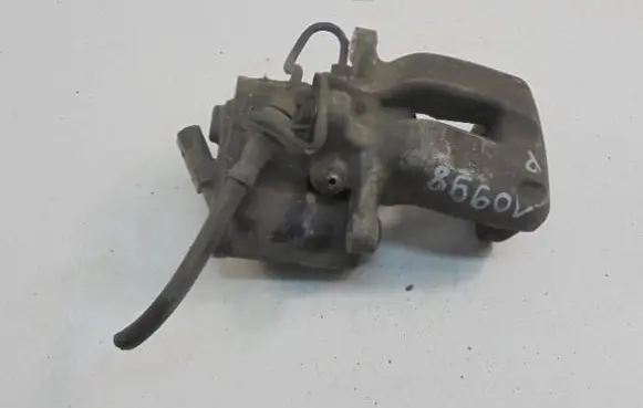 Volkswagen PASSAT B6 Rear brake caliper 
