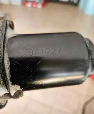 Honda HR-V Front door window regulator motor 981222